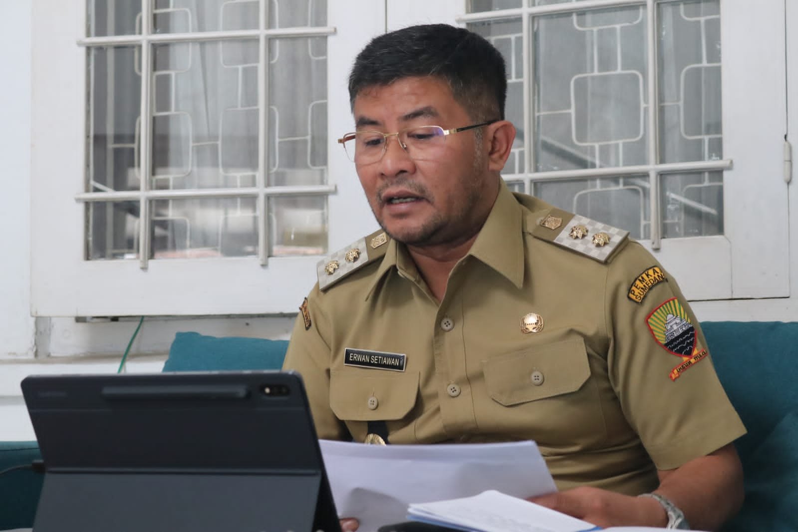 Wabup Melakukan Rakor Tentang Penanggulangan Kemiskinan Secara Virtual
